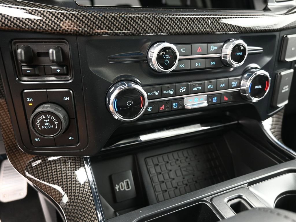 New 2025 Ford F150 Lariat w/ Equipment Group 502A High image 22