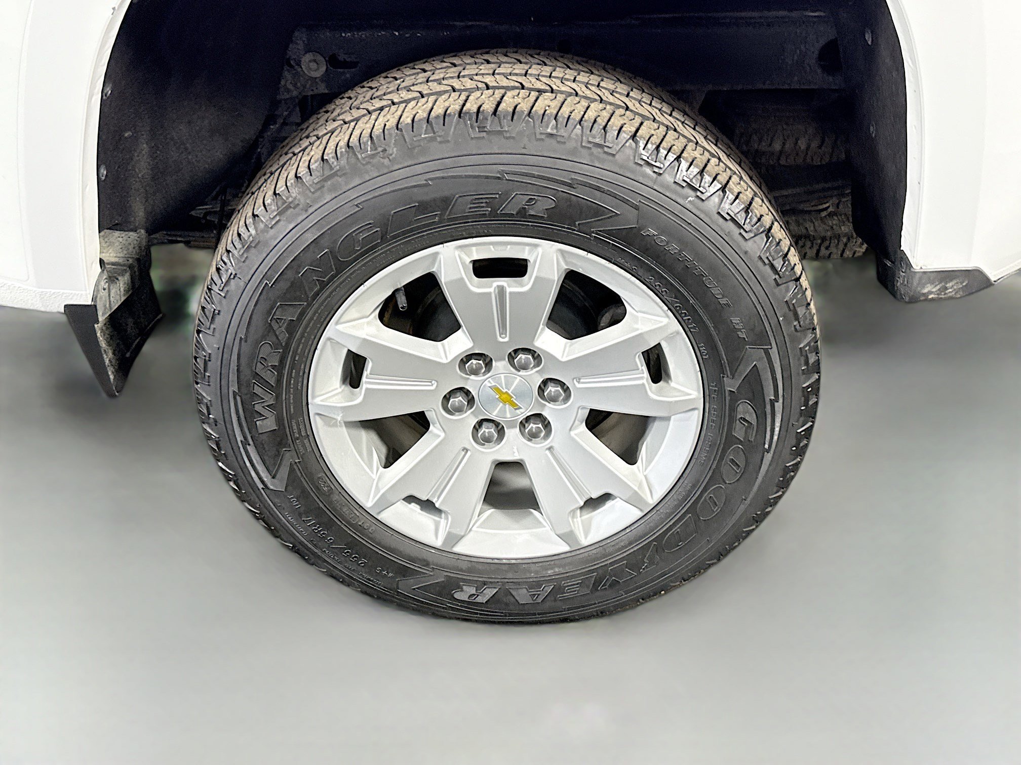 Used 2022 Chevrolet Colorado LT w/ Fleet Safety Package RWD image 36
