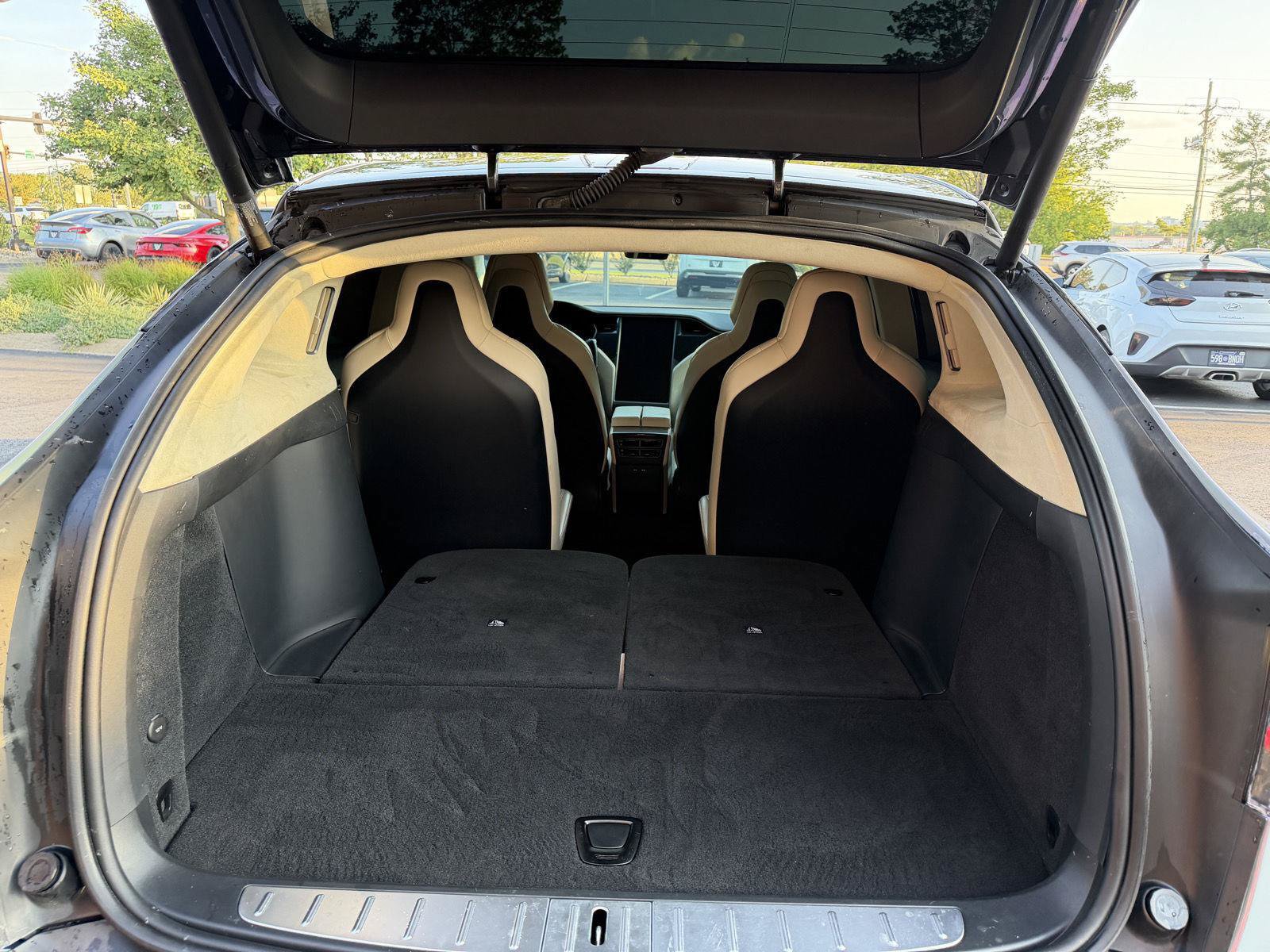 Used 2018 Tesla Model X 75D AWD/4WD image 15