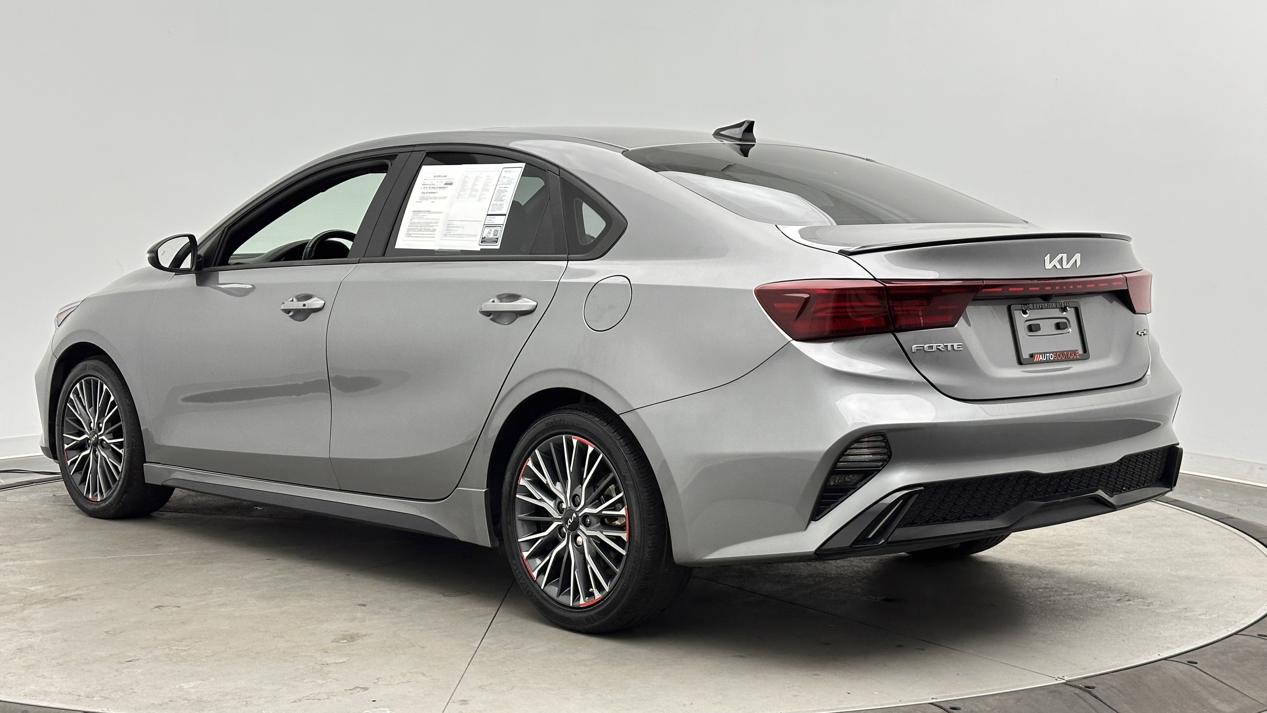 Used 2023 Kia Forte GT-Line w/ GT-Line Premium Package FWD image 7