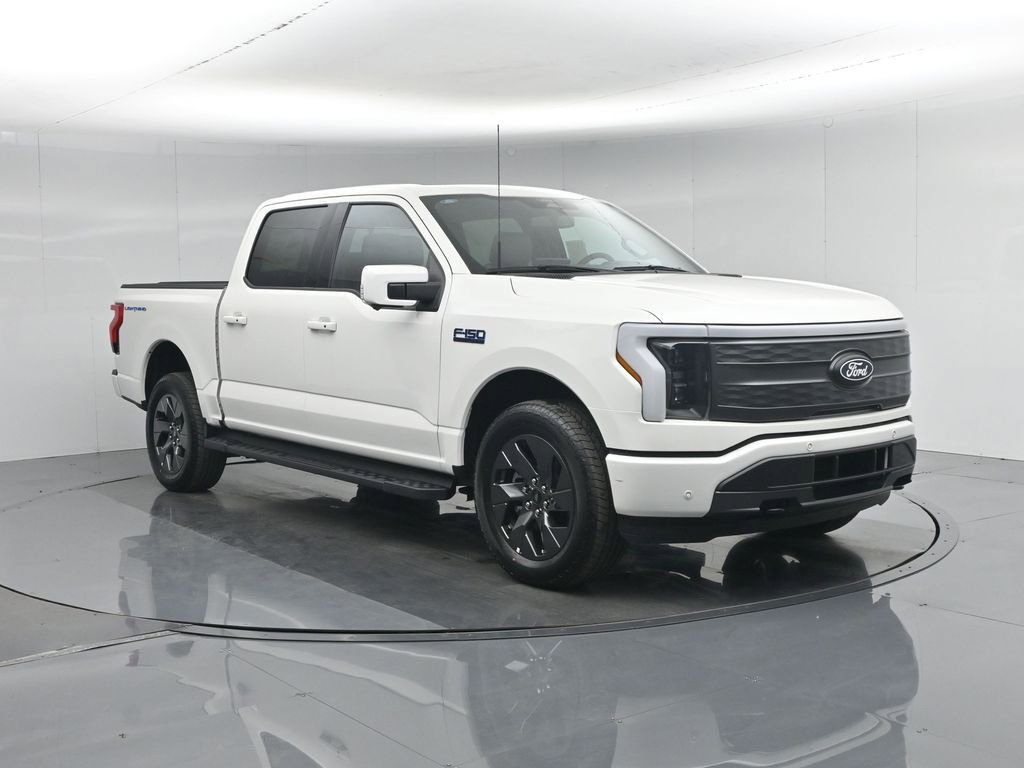 New 2025 Ford F150 Lightning Lariat w/ Max Trailer Tow Package image 53