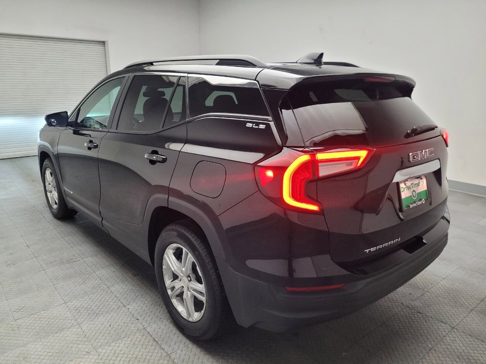 Used 2022 GMC Terrain SLE w/ Driver Convenience Package image 5