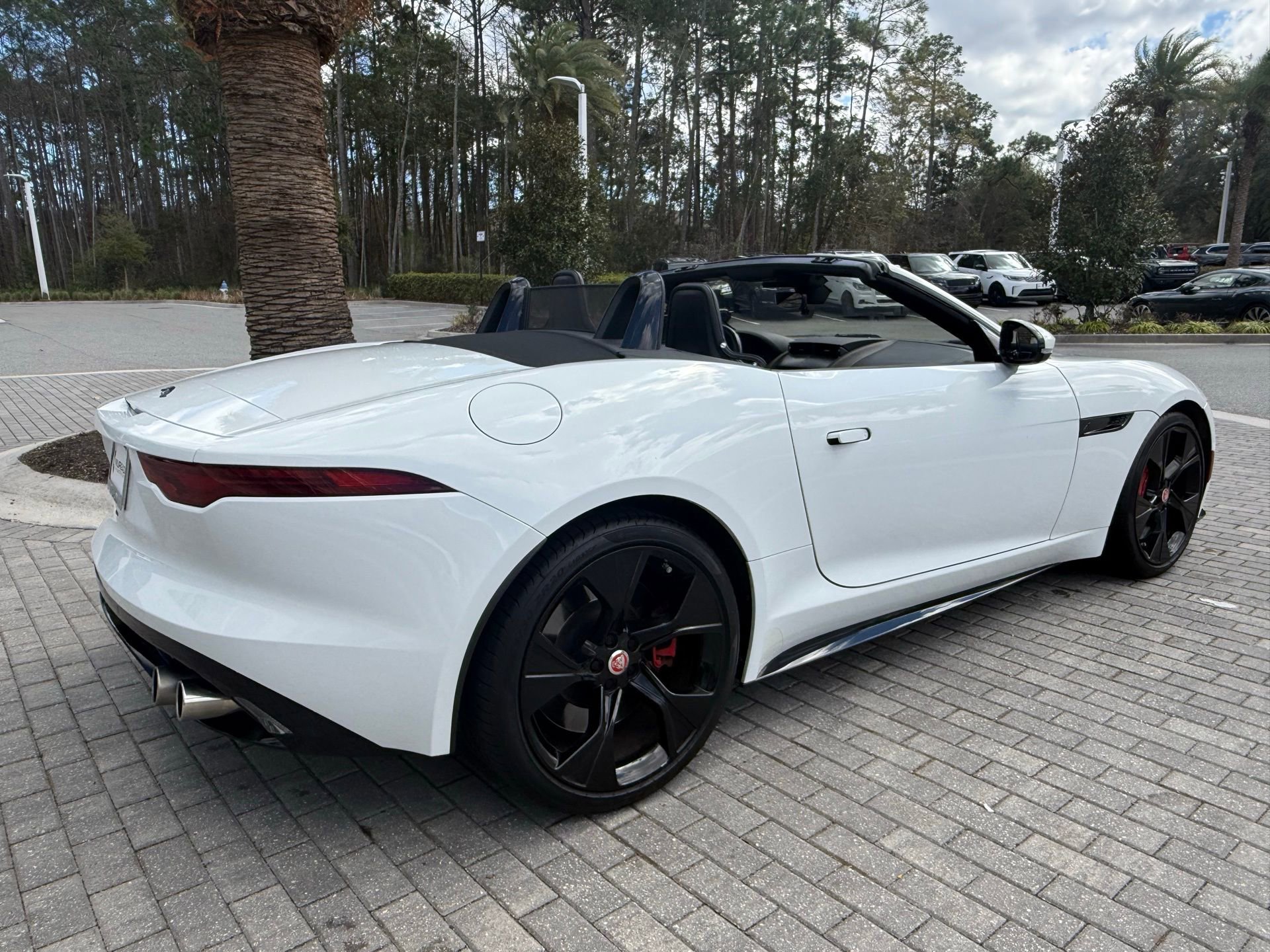 Used 2023 Jaguar F-TYPE R-Dynamic image 51