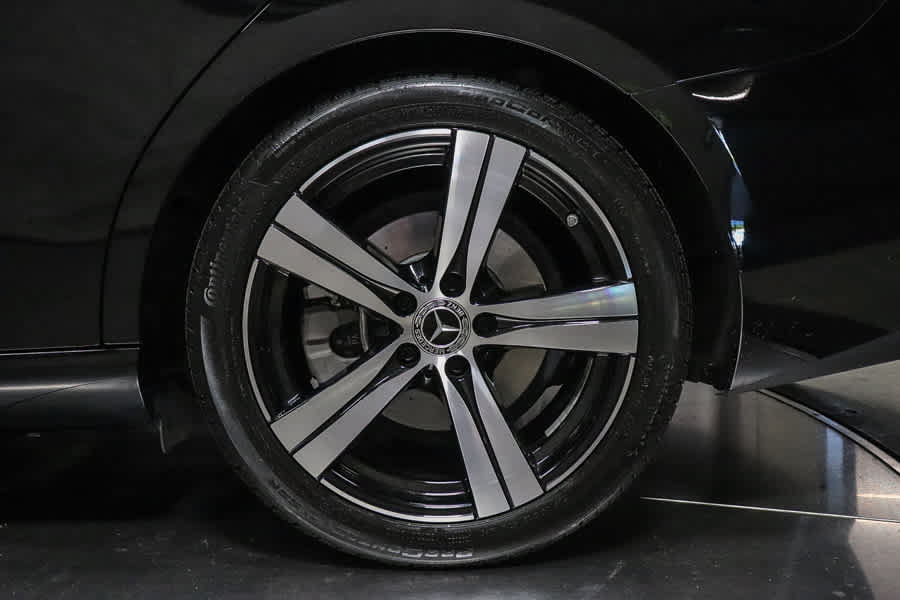 Used 2022 Mercedes-Benz C 300 Sedan image 10