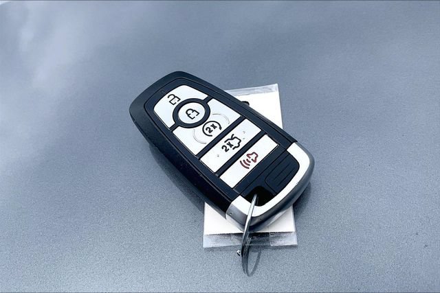 Used 2025 Ford Mustang Premium RWD image 10