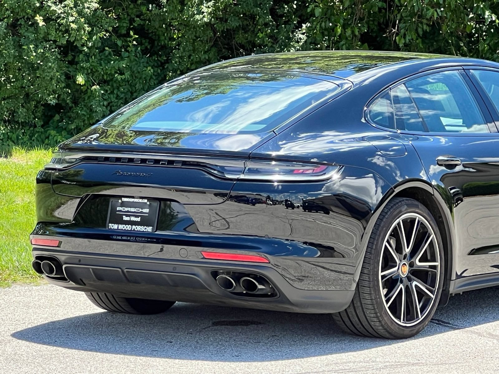 Certified 2023 Porsche Panamera 4 Platinum Edition AWD/4WD image 10