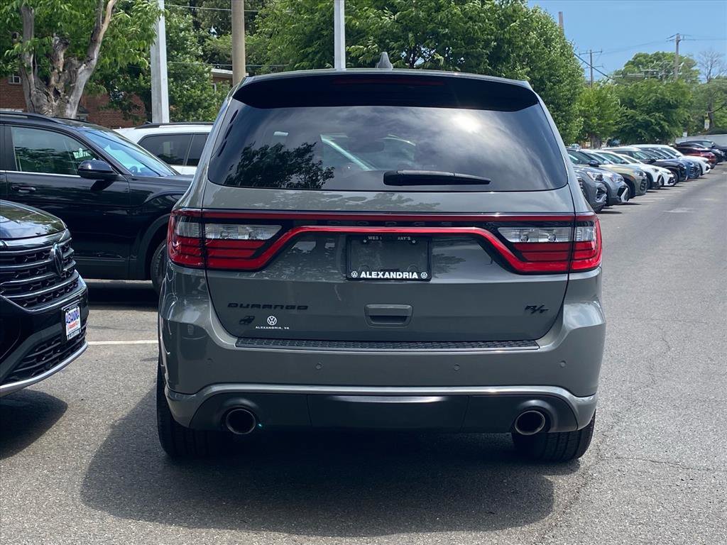 Used 2022 Dodge Durango R/T w/ Tow 'N Go Package AWD/4WD image 4