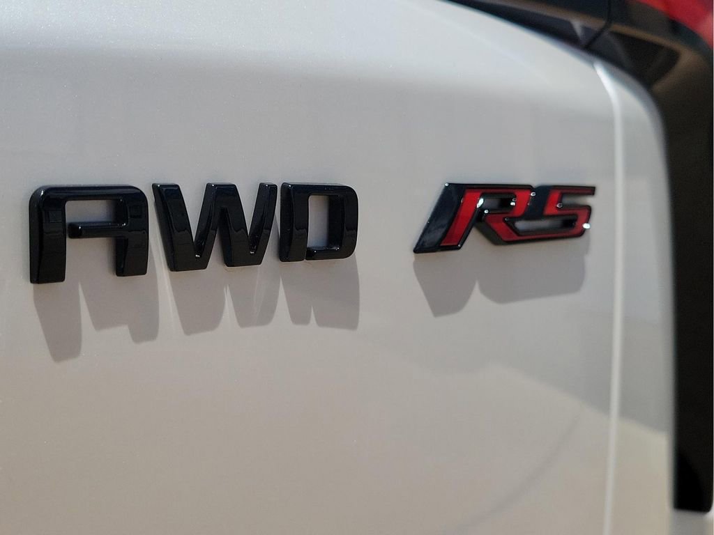 New 2025 Chevrolet Blazer EV RS w/ Super Cruise Package image 9