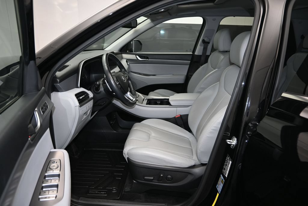 Used 2022 Hyundai Palisade SEL w/ Premium Package FWD image 13