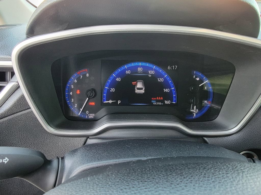 Used 2022 Toyota Corolla Cross XLE w/ Convenience Package image 20