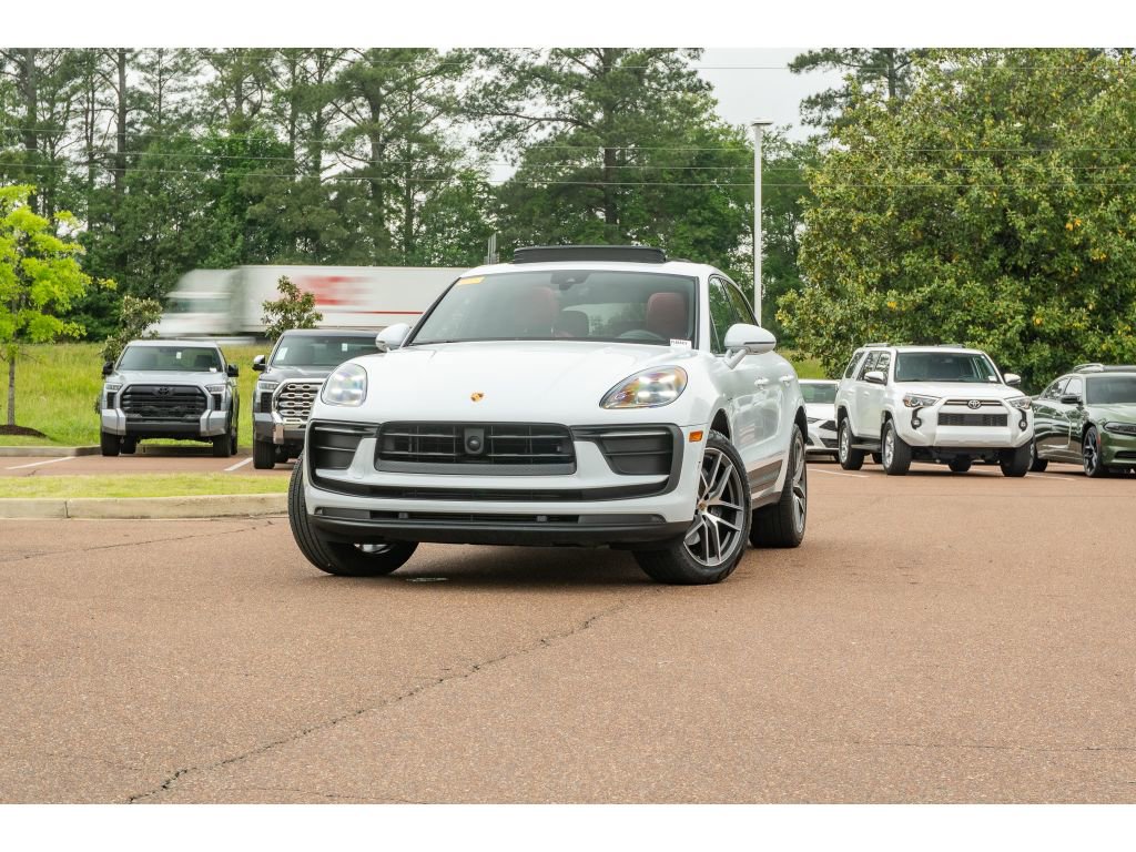 Used 2023 Porsche Macan Turbo AWD/4WD image 1