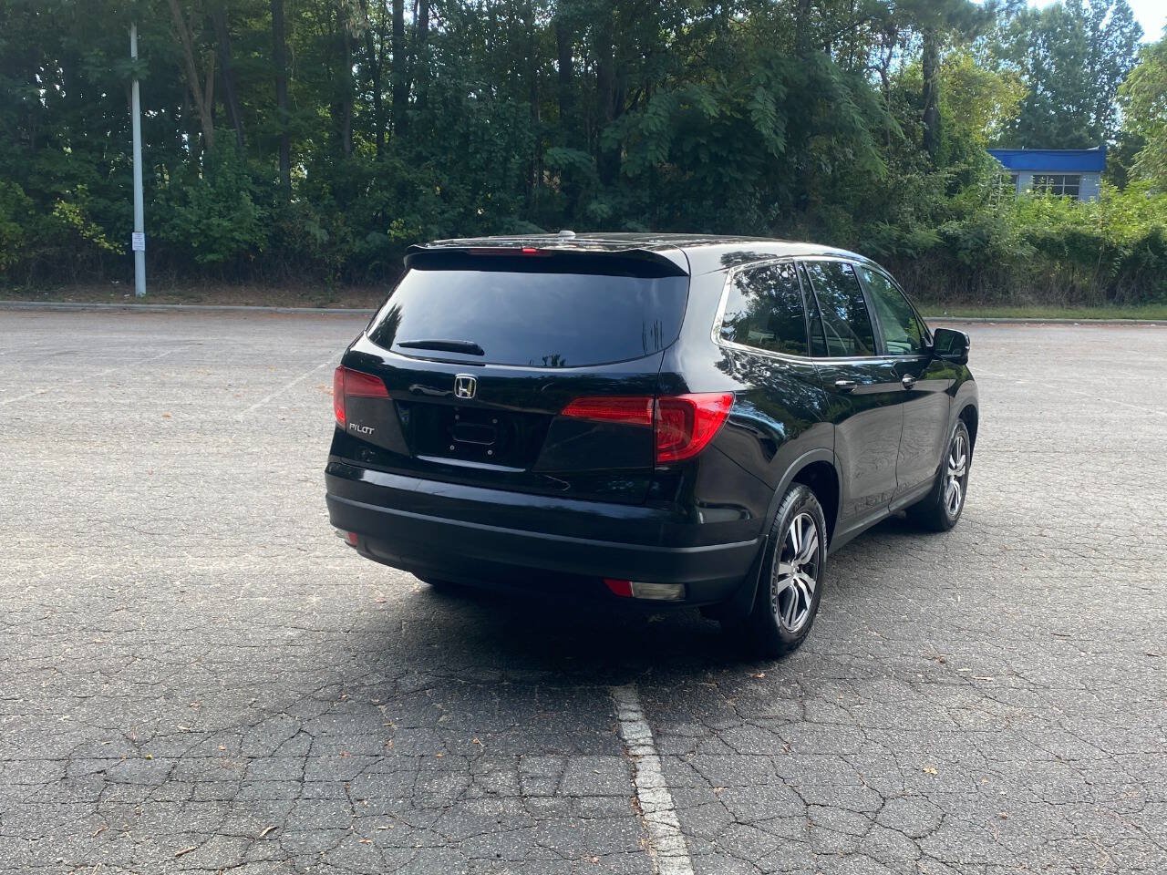 Used 2017 Honda Pilot EX-L image 5