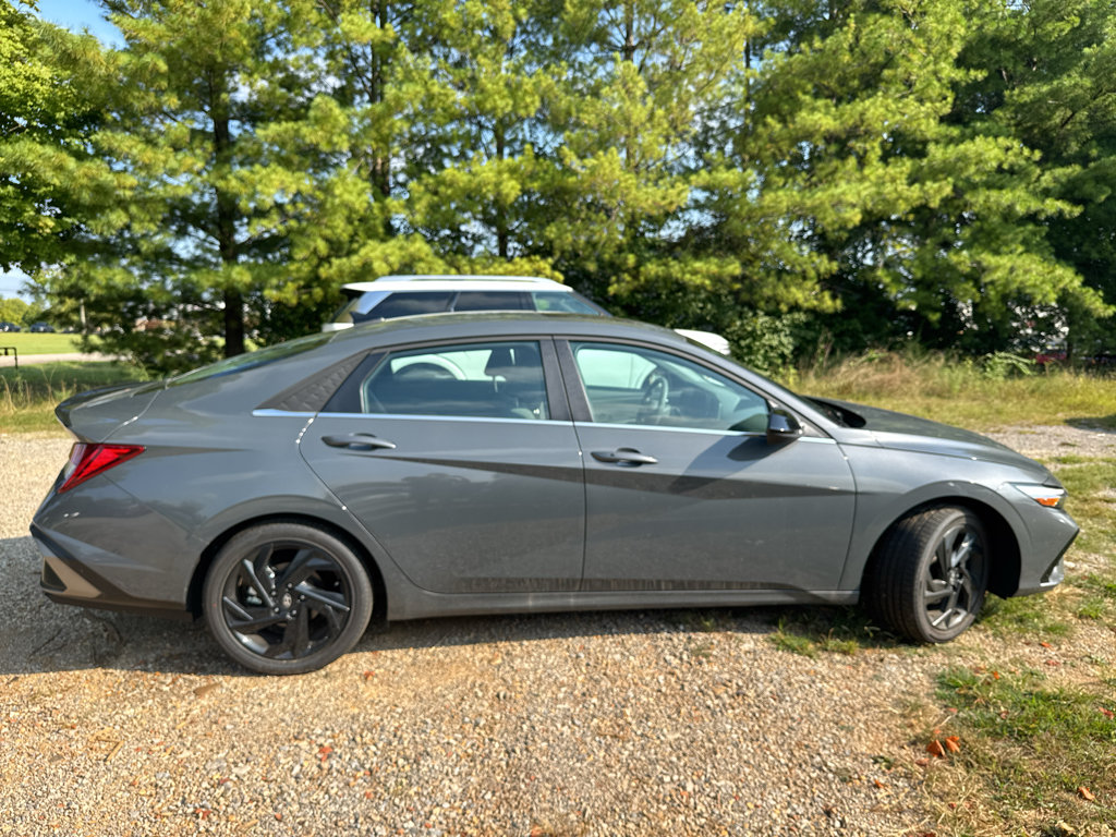 Used 2026 Hyundai Elantra SEL Sport Premium FWD image 4