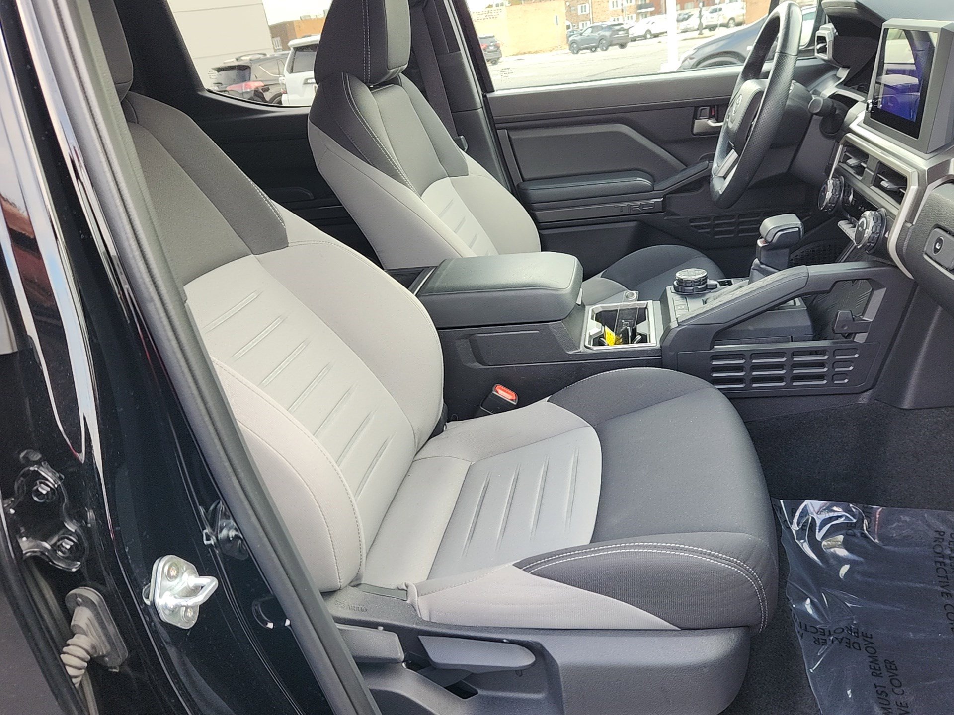 Used 2024 Toyota Tacoma TRD Off-Road image 29