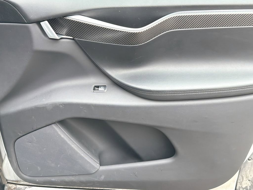 Used 2016 Tesla Model X Performance AWD/4WD image 30