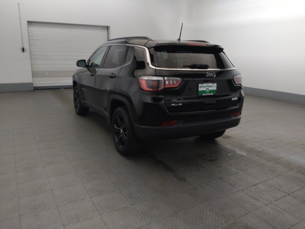 Used 2018 Jeep Compass Latitude w/ Cold Weather Group AWD/4WD image 5