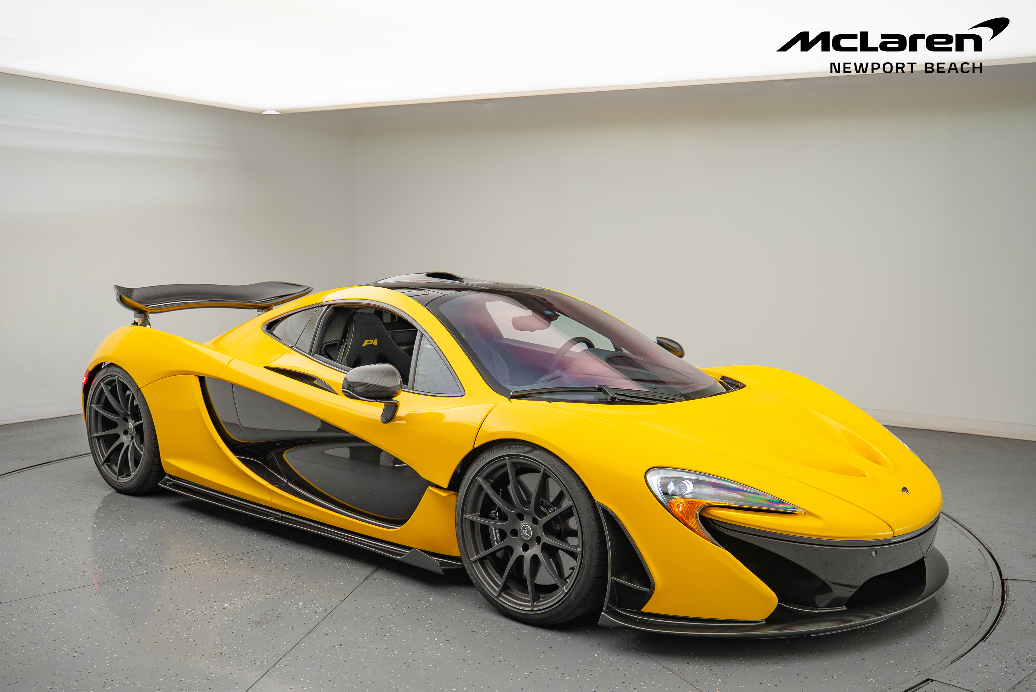Used 2014 McLaren P1 image 1