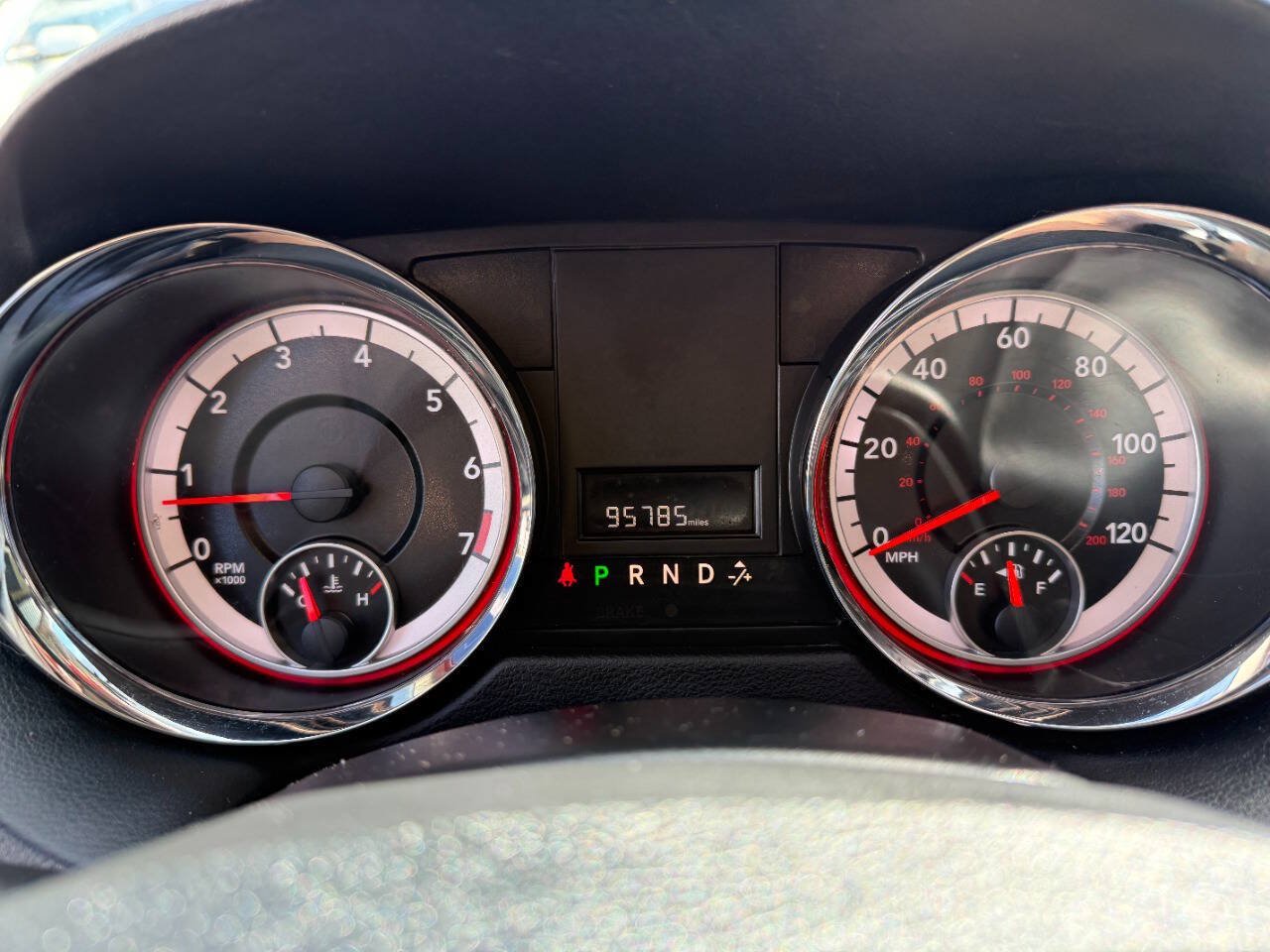 Used 2015 Dodge Grand Caravan SXT w/ Security Group FWD image 19