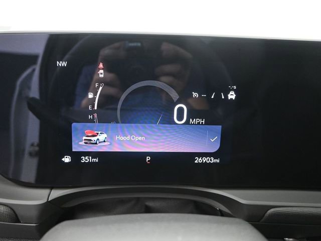 Used 2025 Buick Envista Preferred image 32