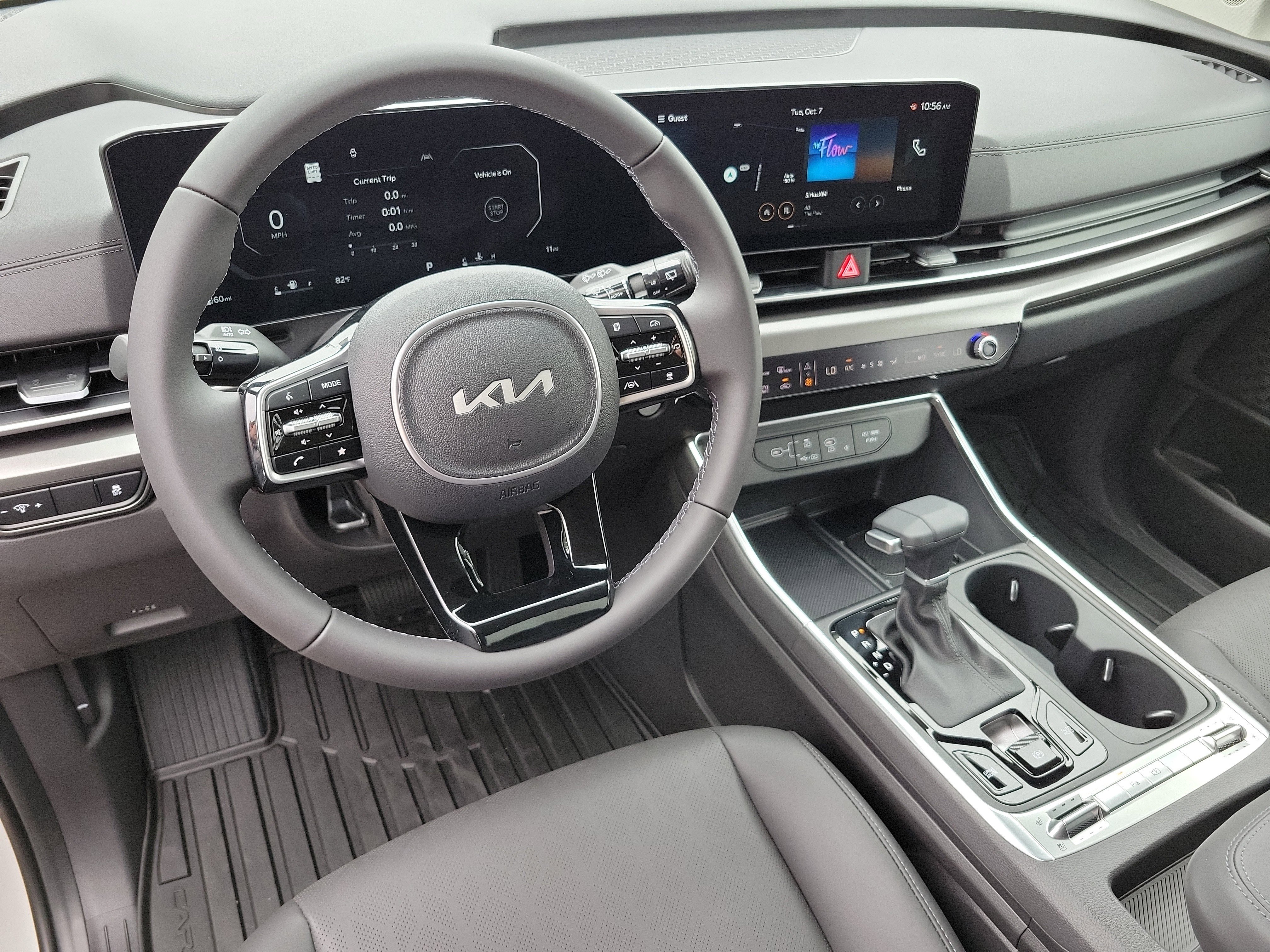 New 2026 Kia Carnival SX image 2