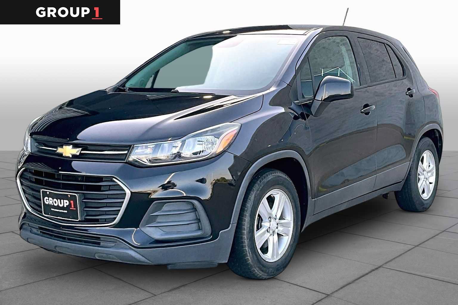 Used 2019 Chevrolet Trax LS w/ Tint and Cruise Package FWD image 1