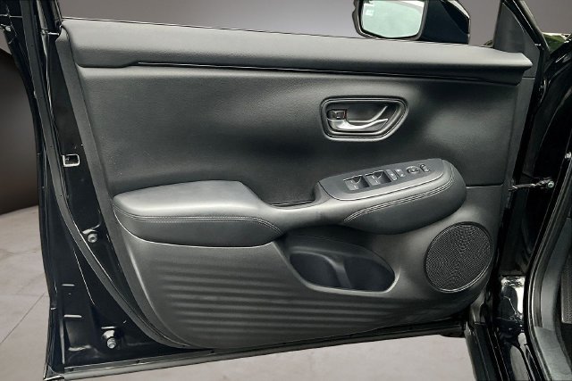 Used 2024 Honda HR-V LX image 19