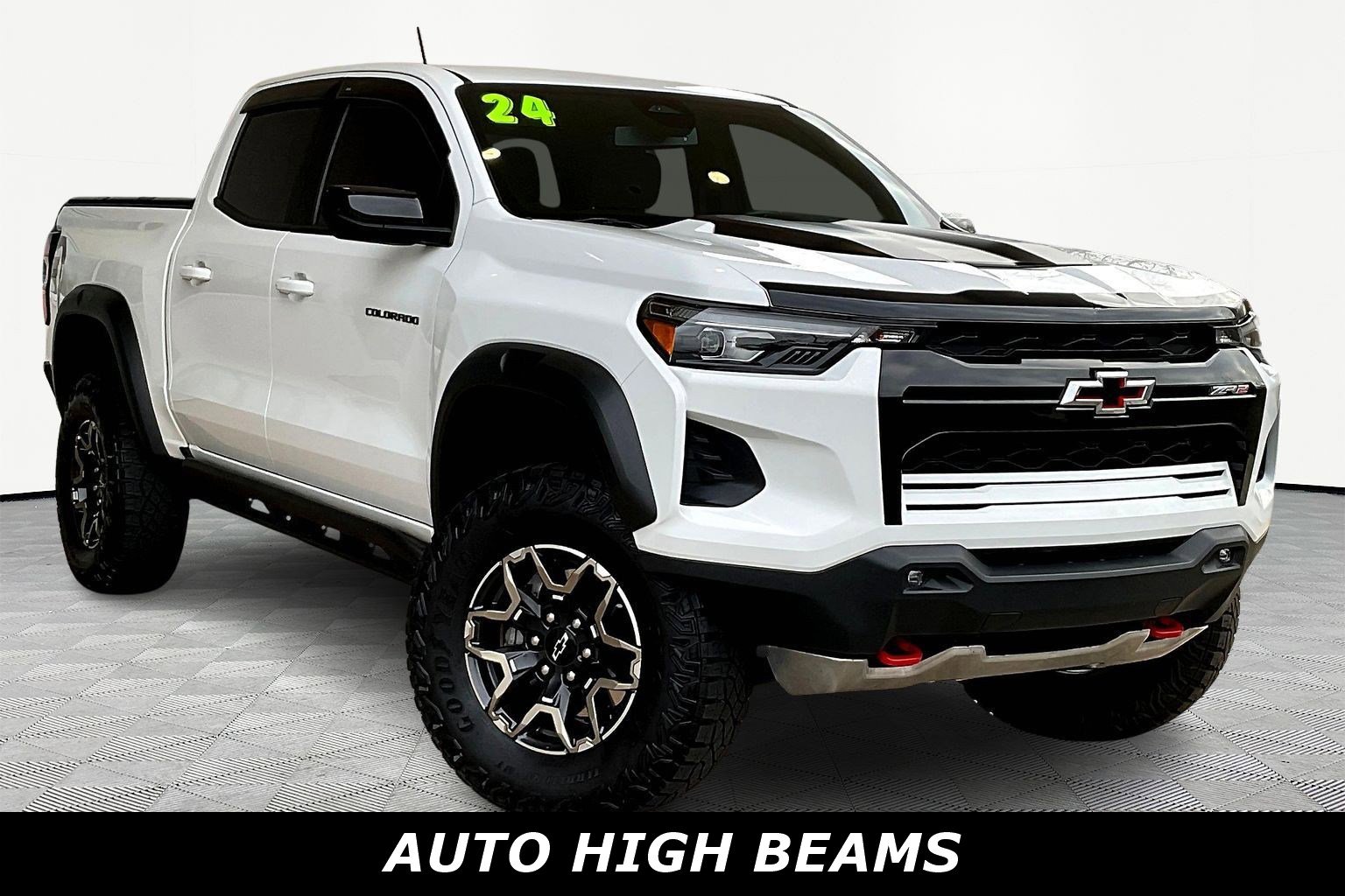 Used 2024 Chevrolet Colorado ZR2 image 3