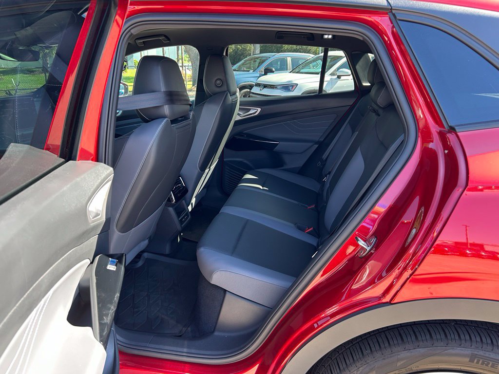 Certified 2024 Volkswagen ID.4 S RWD image 47