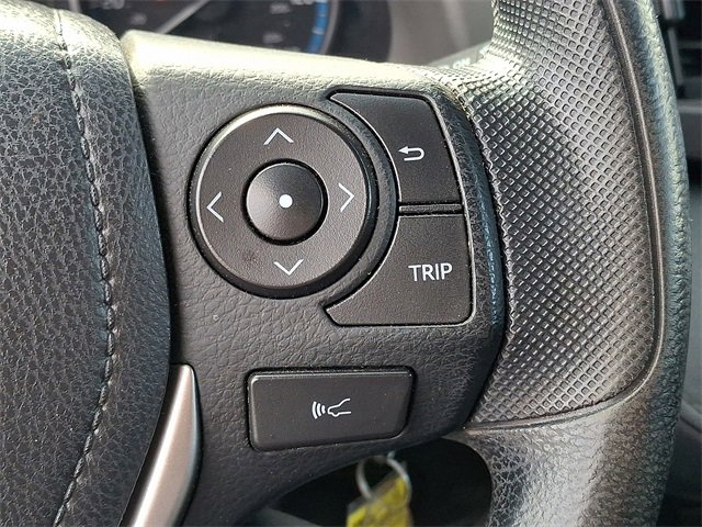 Used 2017 Toyota RAV4 LE image 16