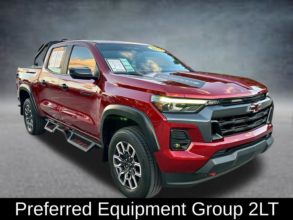 Used 2023 Chevrolet Colorado LT w/ LT Convenience Package III RWD image 3