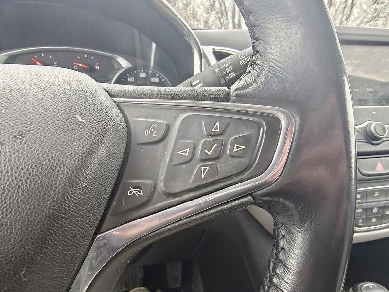 Used 2019 Chevrolet Equinox LT image 8