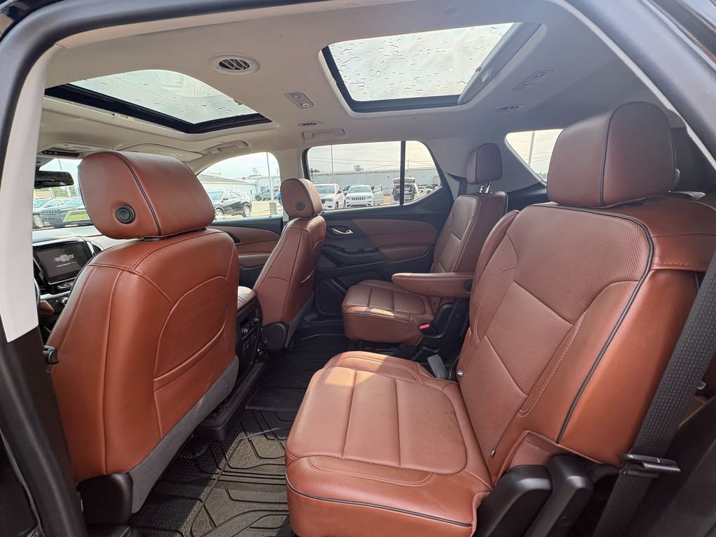 Used 2019 Chevrolet Traverse High Country w/ LPO, 'HIT The Road' Package AWD/4WD image 21