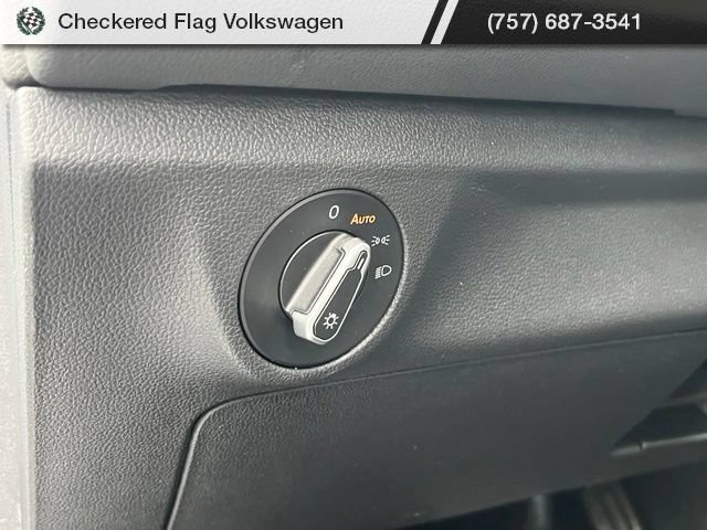 Used 2025 Volkswagen Jetta Sport FWD image 16