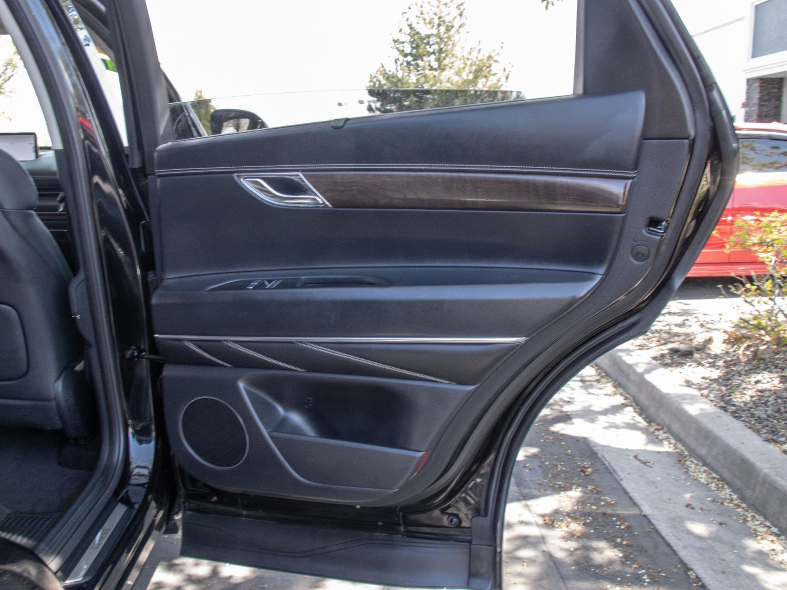 Used 2024 Genesis GV80 2.5T image 23