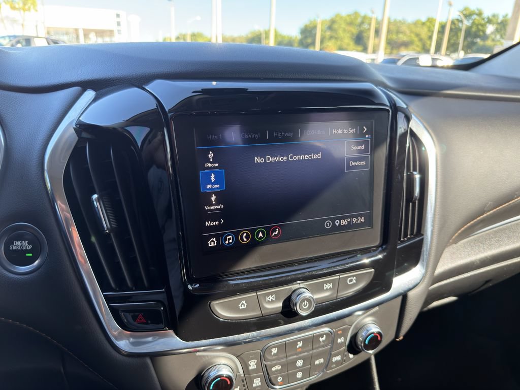 Used 2021 Chevrolet Traverse LT w/ LT Premium Package FWD image 27