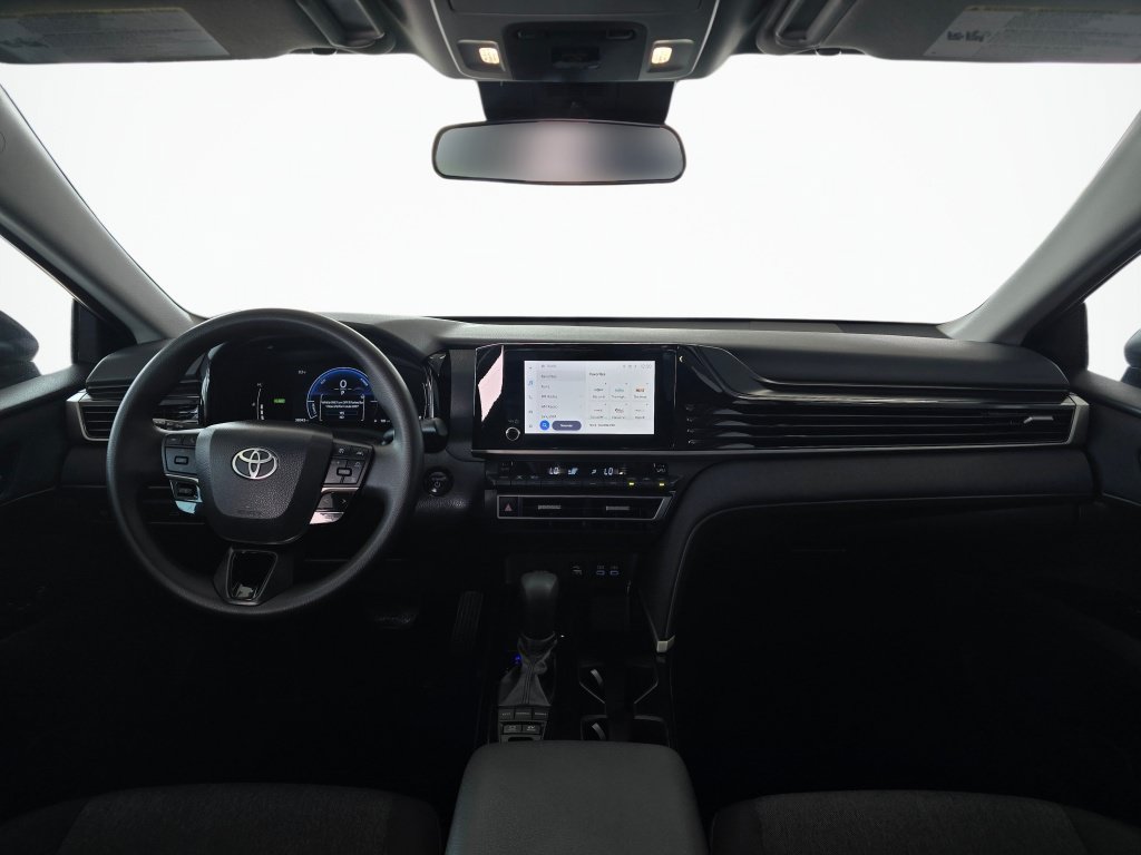 Used 2025 Toyota Camry LE FWD image 35