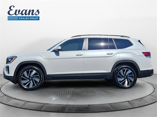 New 2026 Volkswagen Atlas SE image 2