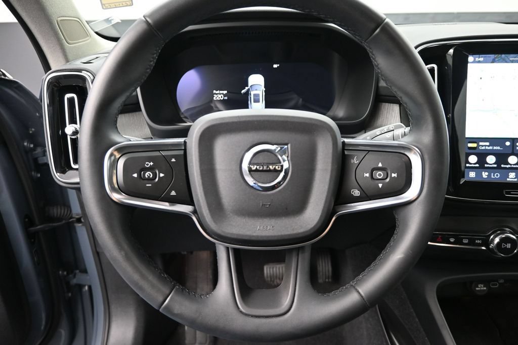 Used 2023 Volvo XC40 B5 Ultimate w/ Protection Package Premier AWD/4WD image 10