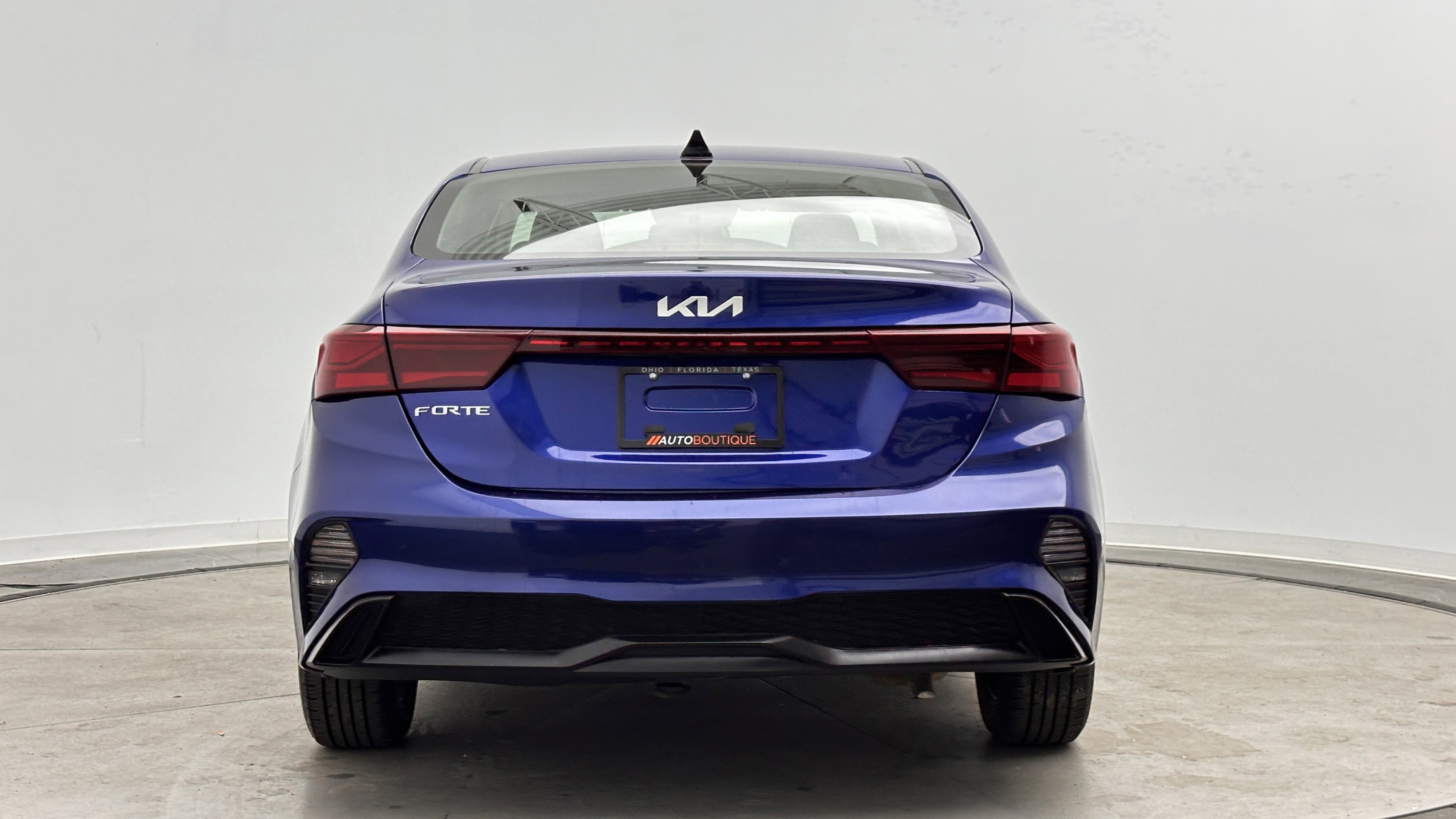 Used 2023 Kia Forte LXS FWD image 6