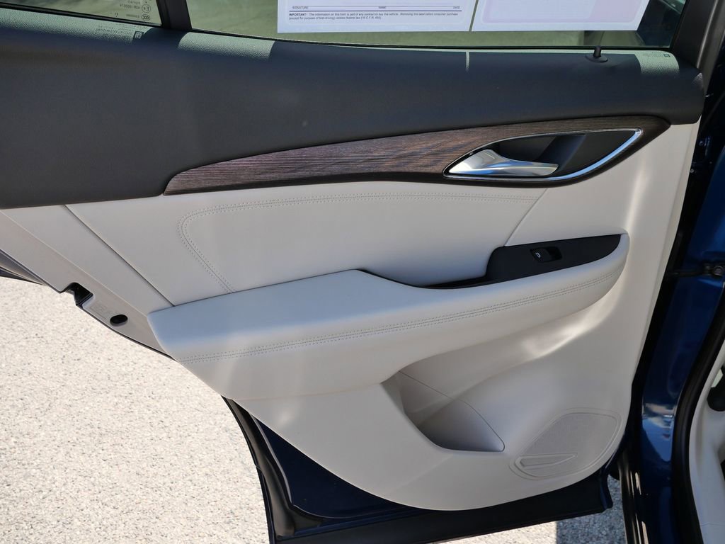 Used 2022 Buick Envision Avenir w/ Technology Package II AWD/4WD image 26