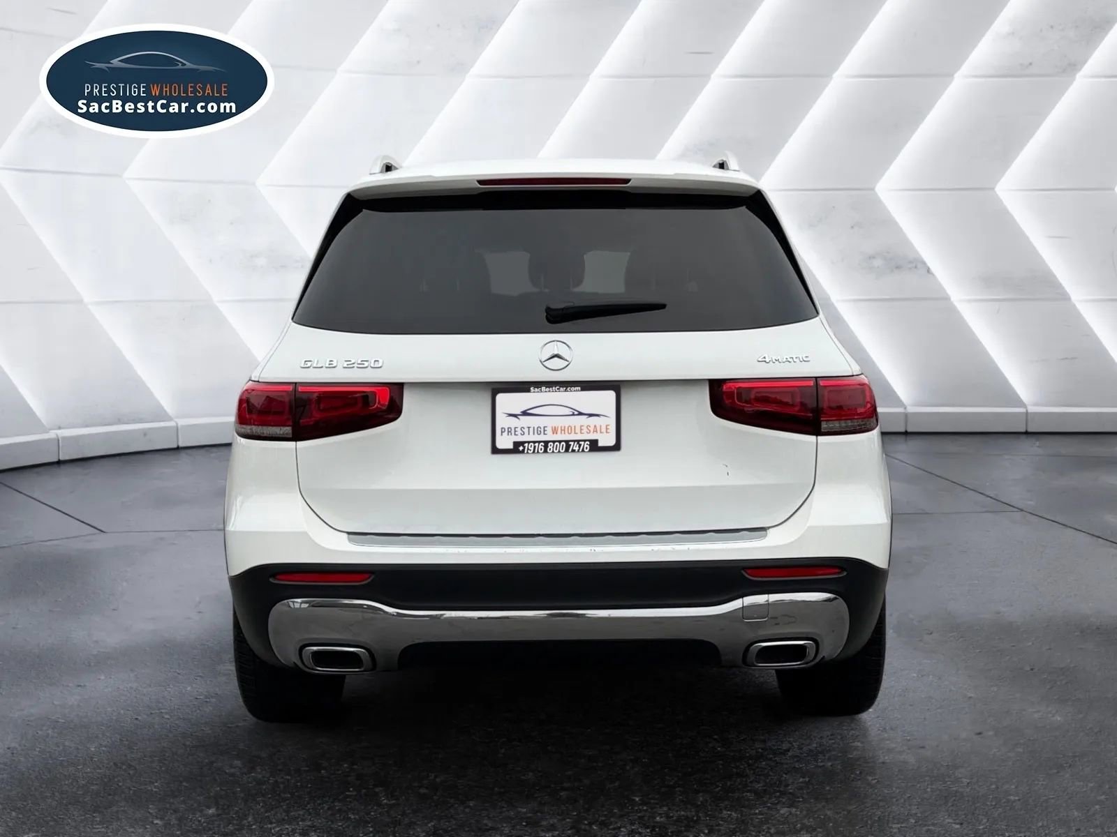 Used 2020 Mercedes-Benz GLB 250 4MATIC w/ Premium Package image 6