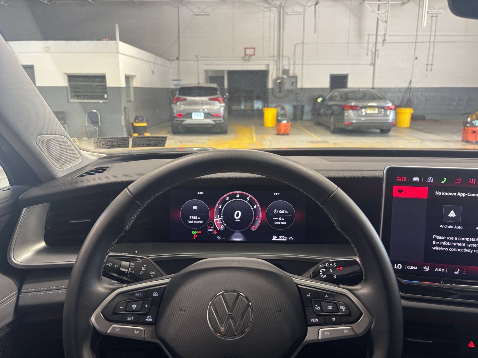 Used 2026 Volkswagen Tiguan SE AWD/4WD image 35