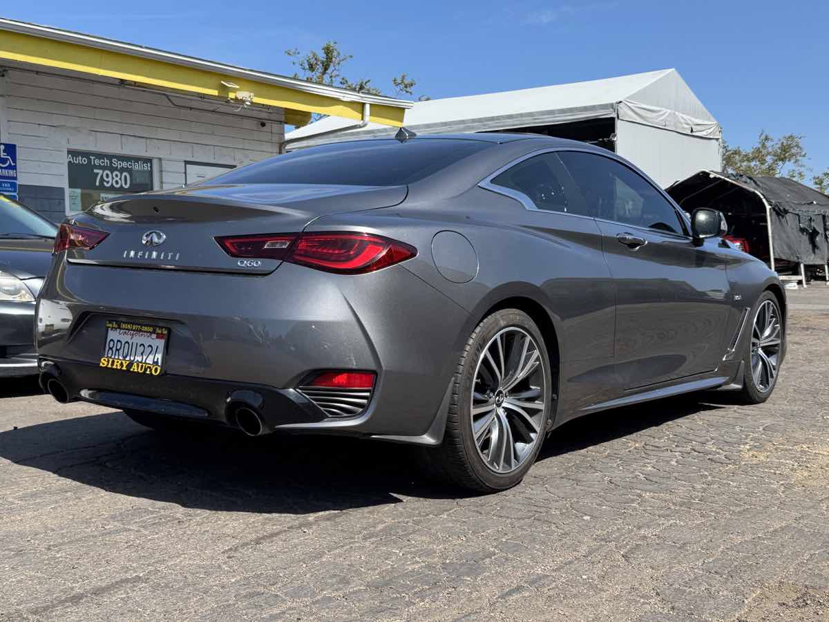 Used 2020 INFINITI Q60 3.0t Luxe RWD image 6