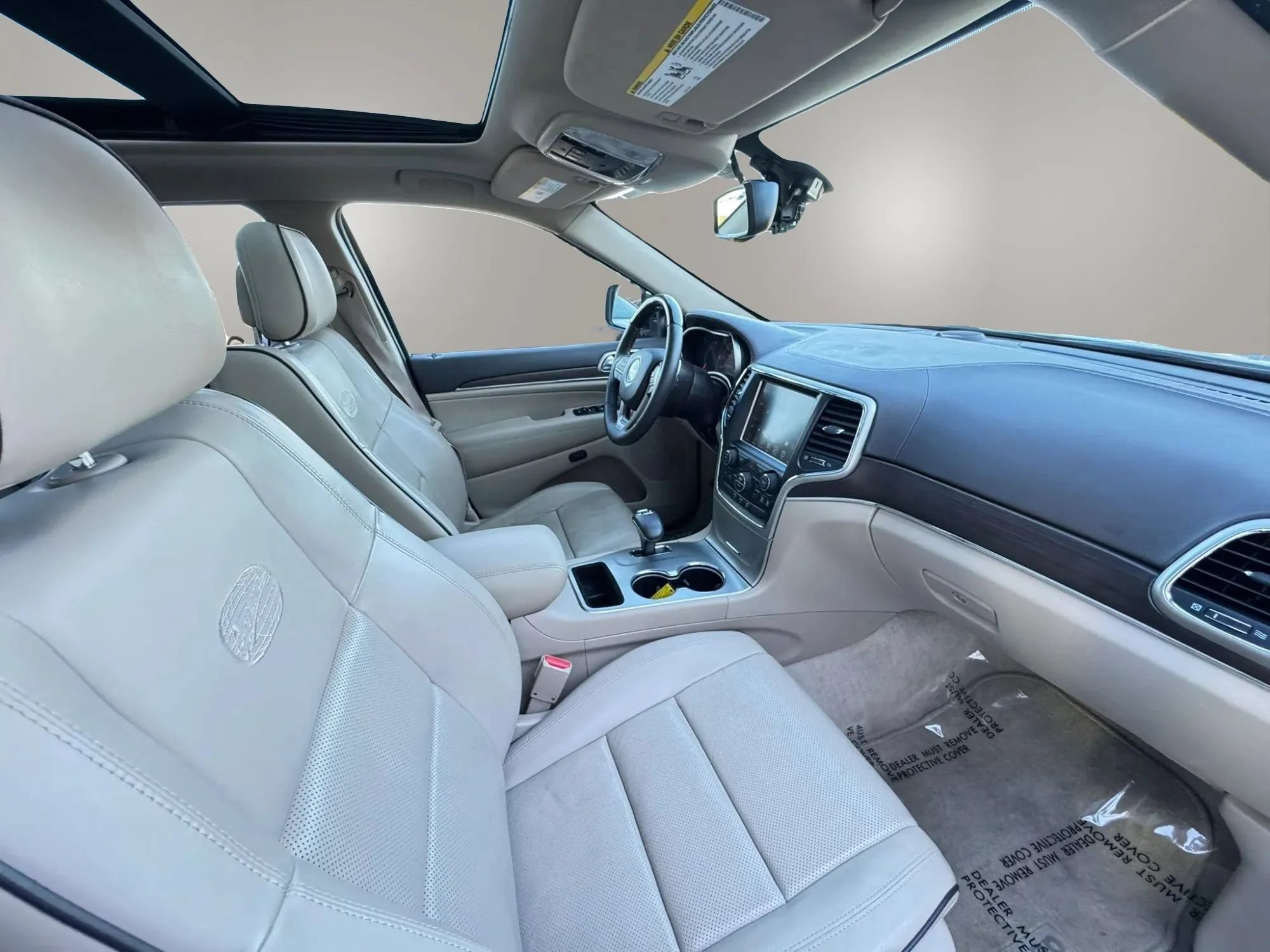 Used 2015 Jeep Grand Cherokee Overland RWD image 18