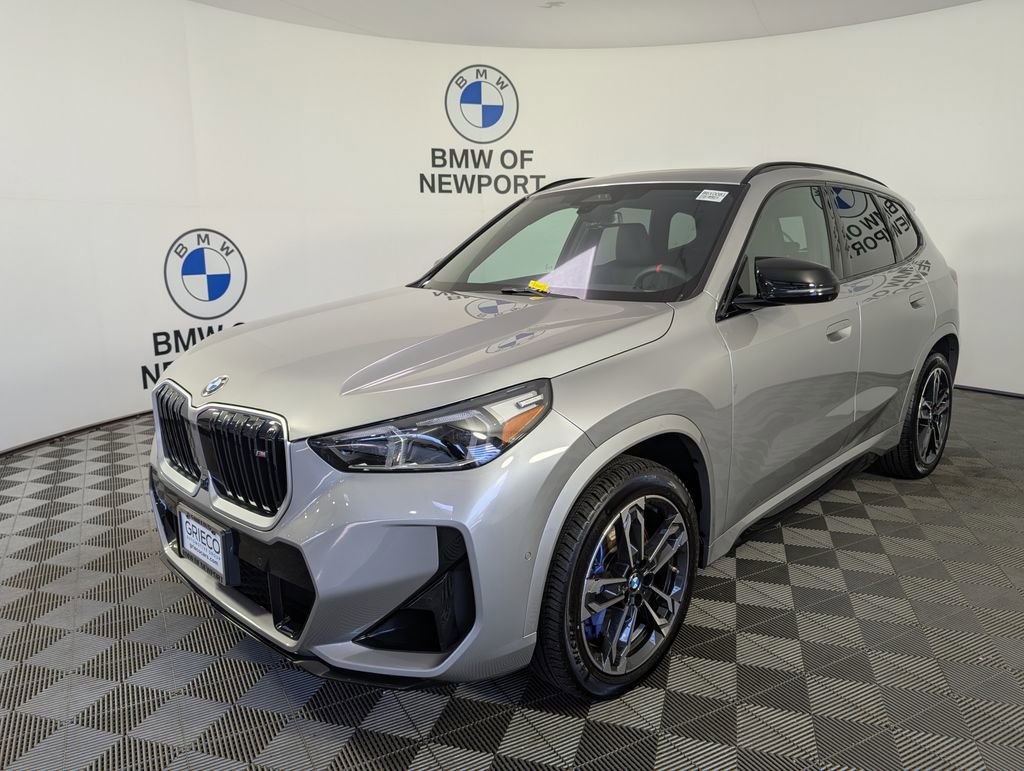Used 2026 BMW X1 M35i w/ Technology Package image 3