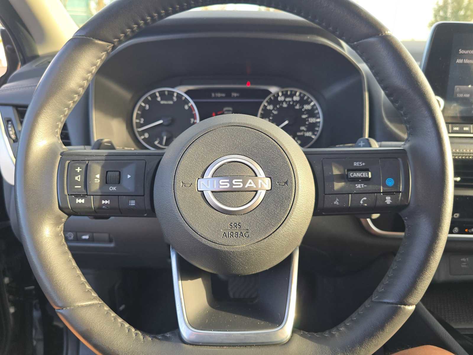 Used 2024 Nissan Rogue SV w/ SV Premium Package image 23