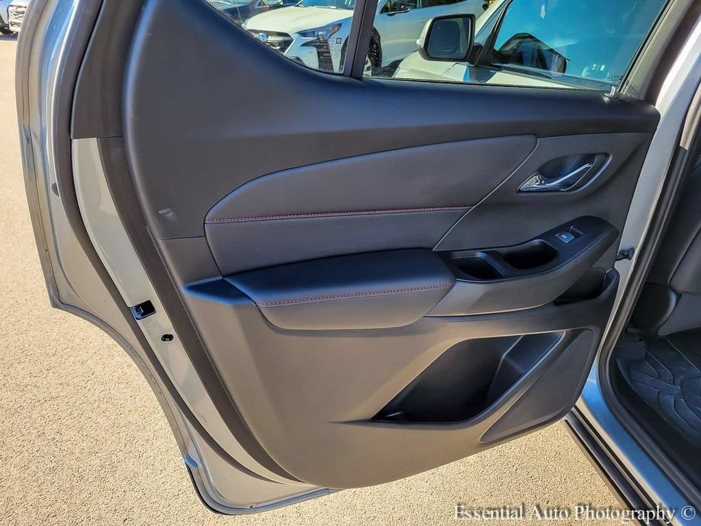 Used 2023 Chevrolet Traverse RS w/ LPO, Floor Liner Package AWD/4WD image 28