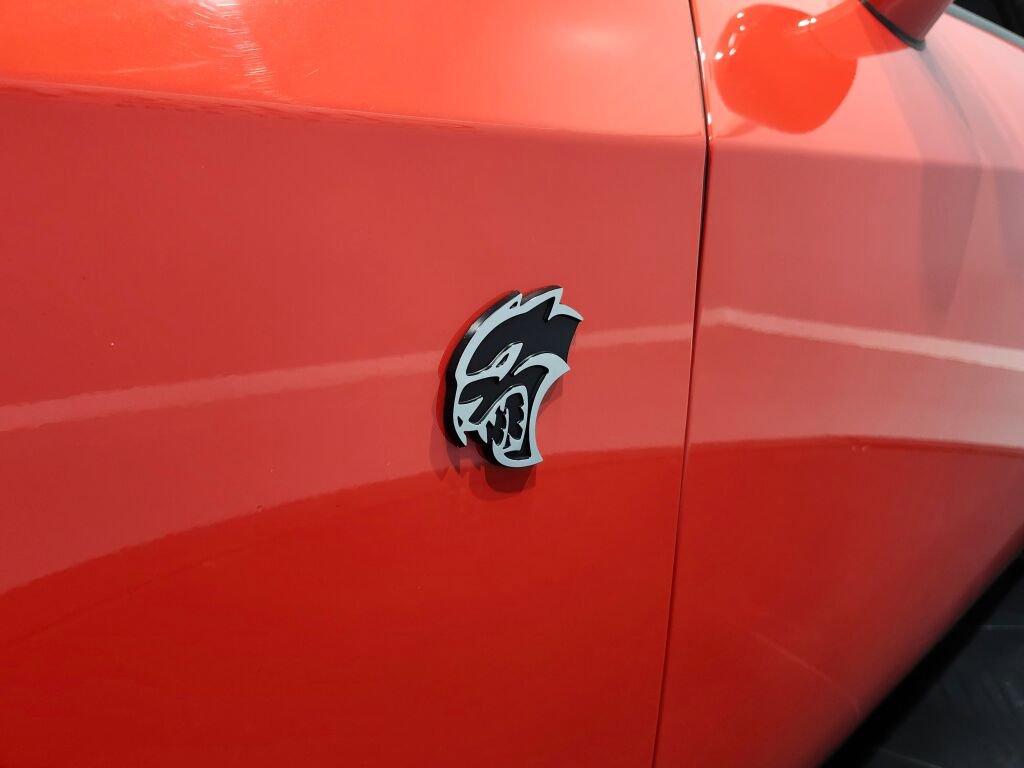 Used 2016 Dodge Challenger SRT Hellcat RWD image 23