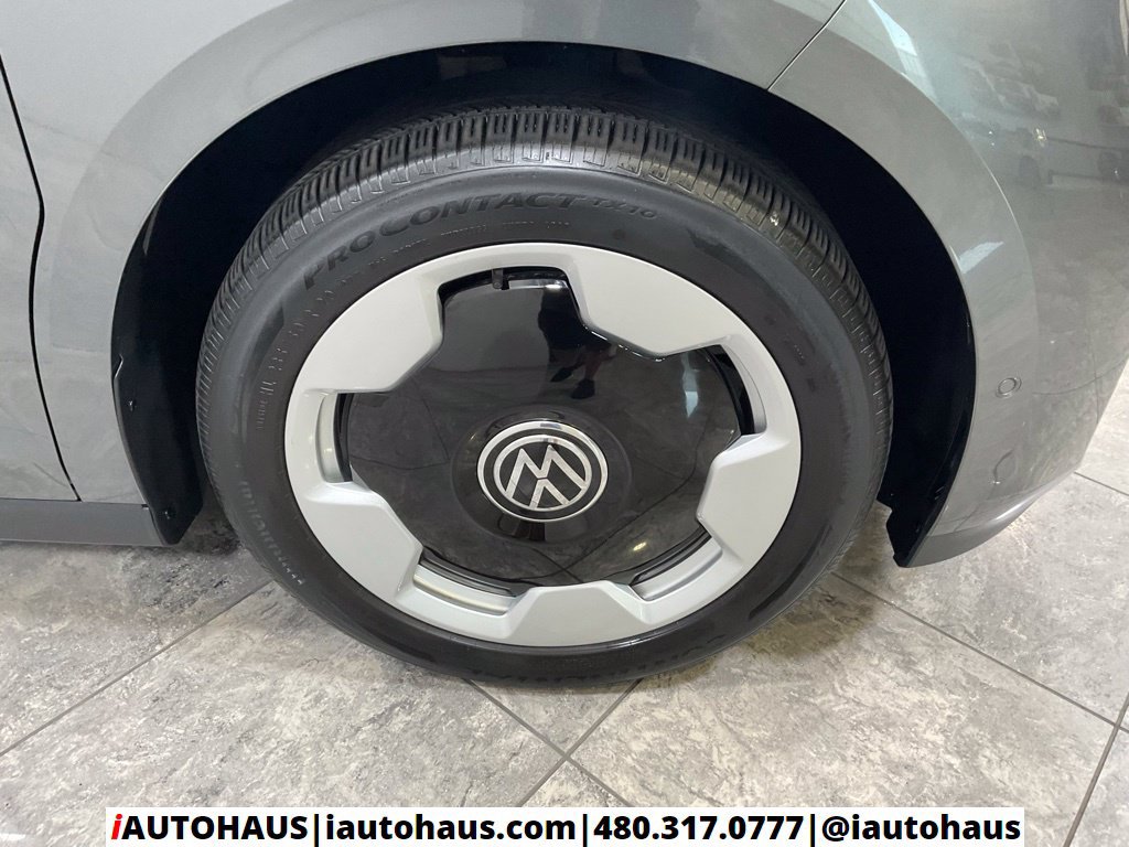 Used 2025 Volkswagen ID. Buzz Pro S Plus RWD image 54