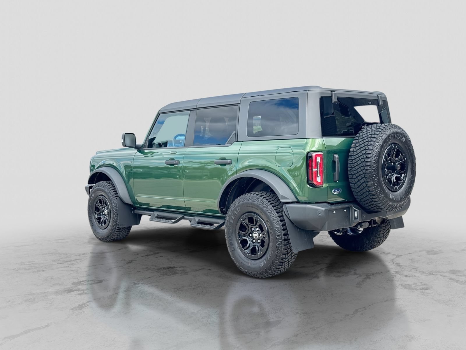 Certified 2023 Ford Bronco Wildtrak AWD/4WD image 5